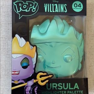 Pop Disney villains Irsula highlighter palette